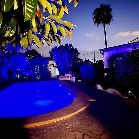 El Oasis *